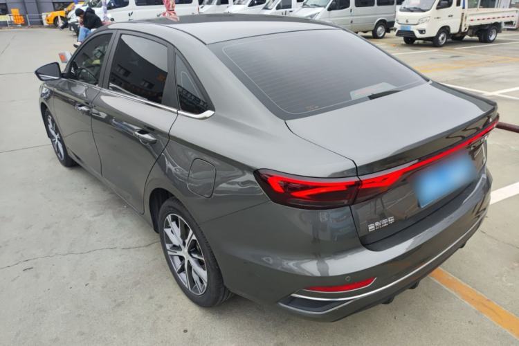 Used Geely Auto Emgrand 2023 4th Generation Champion Edition 1.5L CVT Prestige Model
