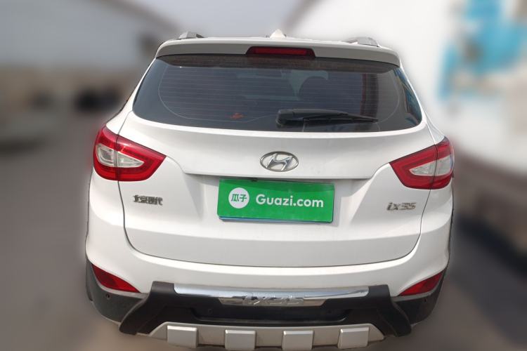 Used Hyundai ix35 2013 2.0L Automatic Two-Wheel Drive Smart GLS China IV Standard Rear