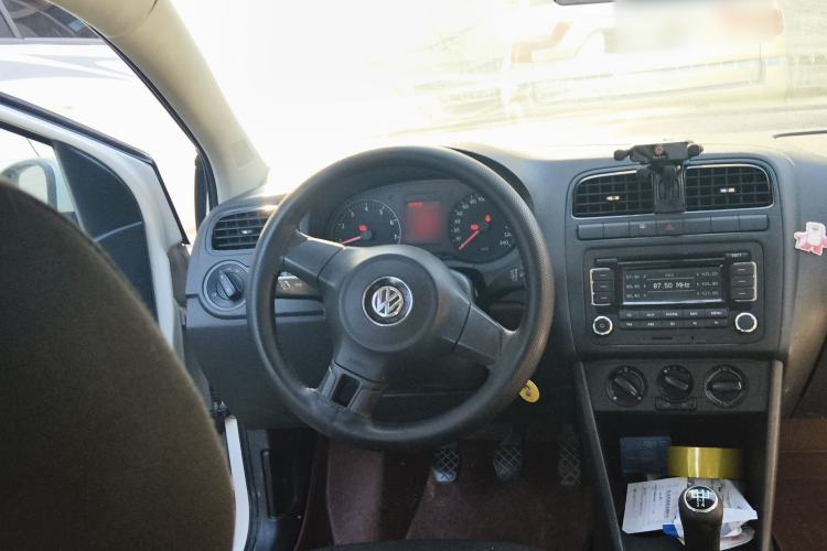Used Volkswagen Polo 2011 1.4L Manual ZhiShang Edition Steering Wheel