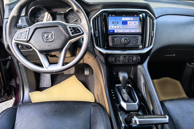 Used JMC Yusheng S350 2016 2.0T Automatic Two-Wheel Drive Gasoline Luxury Edition 5 Seats