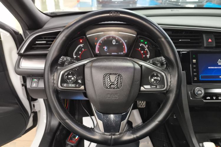 Used Honda Civic 2021 HATCHBACK 220TURBO CVT Trendy Cool Edition
