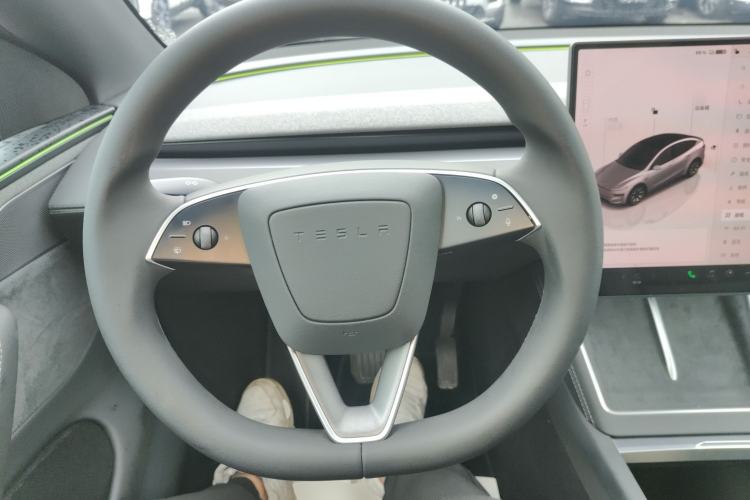 Used Tesla Model Y L 2025 Model Long-Range All-Wheel-Drive Version