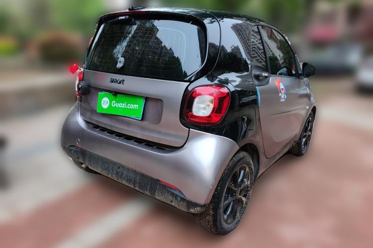 Used smart fortwo 2015 1.0L 52 kW Hardtop Passion Edition Rear Right 45 Deg