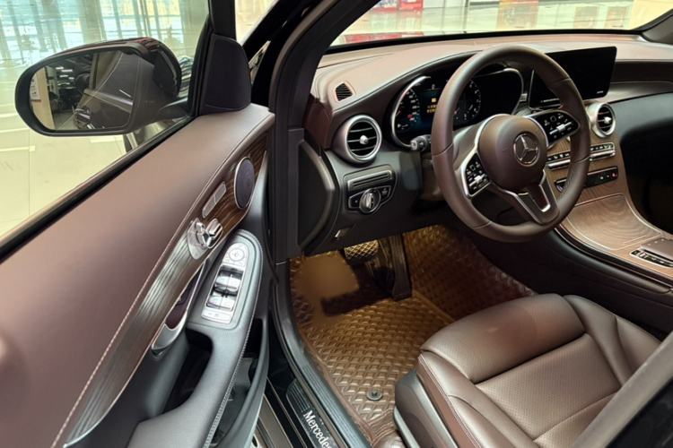 Used Mercedes-Benz GLC 2022 Refreshed GLC 300 L 4MATIC Dynamic Edition Prestige Version
