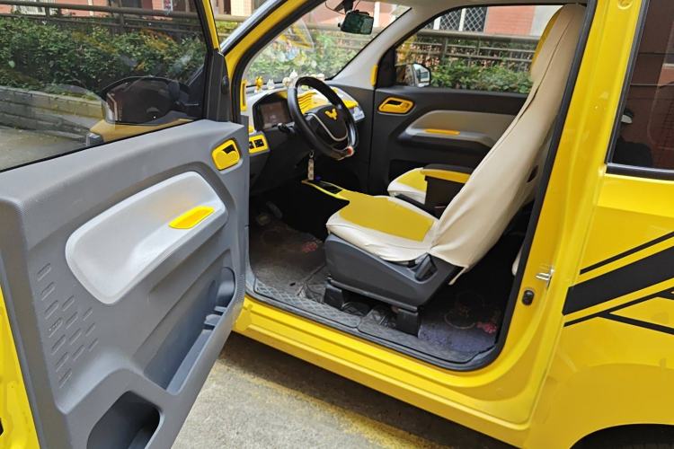 Used Wuling Hongguang MINIEV 2021 Macaron Premium Model – Lithium Iron Phosphate