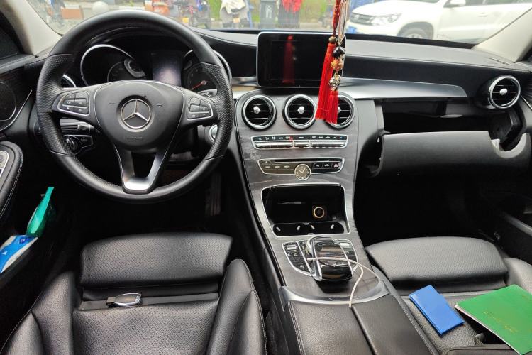 Used Mercedes-Benz C-Class 2015 Revised C 200 L Sport Edition Center Console