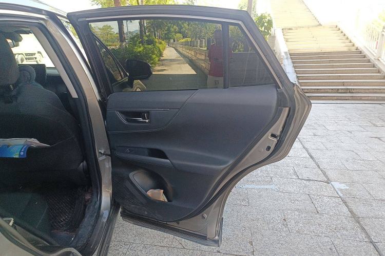 Used Toyota Harrier 2022 2.0L CVT Two-Wheel Drive Entry Version