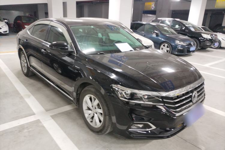 Used Volkswagen Passat 2019 280TSI Business Edition China VI Front Right 45 Deg