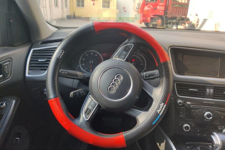 Used Audi Q5 2017 Plus 40 TFSI Technology Model