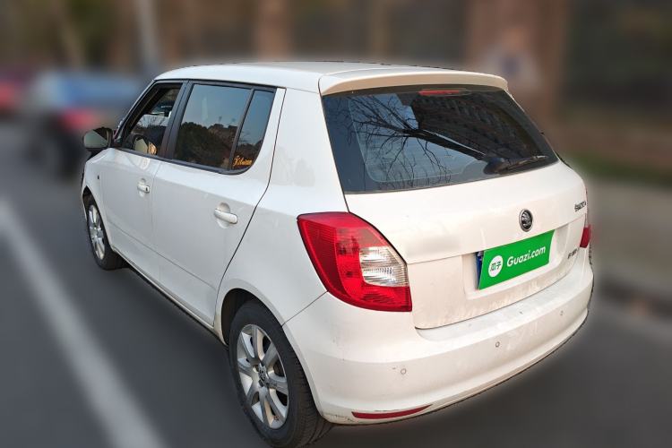 Used Skoda Fabia 2014 1.4L Automatic Crystal Edition