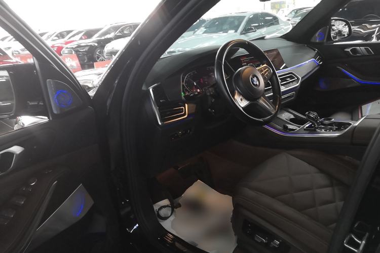 Used BMW X5 2022 Restyled xDrive 40Li M Sport Package
