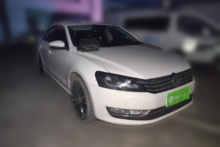 Used Volkswagen Passat 2013 2.0 TSI DSG Ultimate Edition Front Right 45 Deg