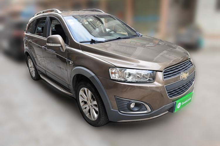 Used Chevrolet Captiva 2015 2.4L 4x4 Flagship Edition 7-Seater
