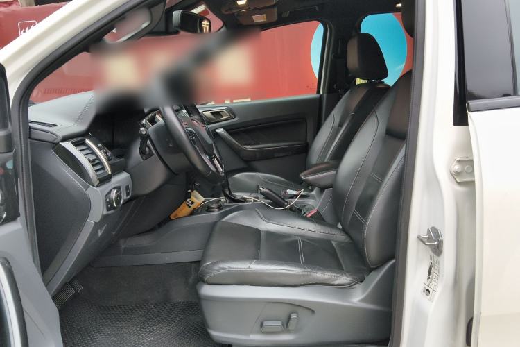 Used Ford Everest 2017 2.0T Gasoline Automatic 4x4 Flagship Edition 7 Seats Left Front Seat