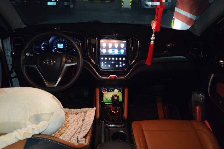 Used CHANGAN OSHAN CX70 2017 CX70T 1.5T Manual Zunqing Edition