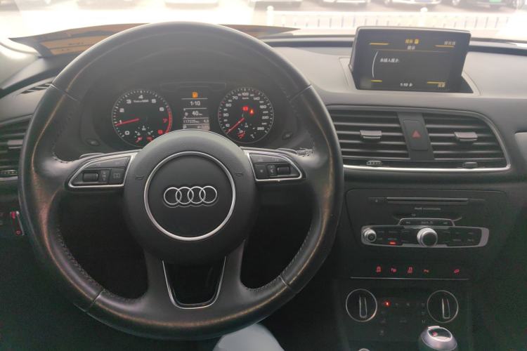 Used Audi Q3 2016 35 TFSI quattro all-wheel-drive style model
