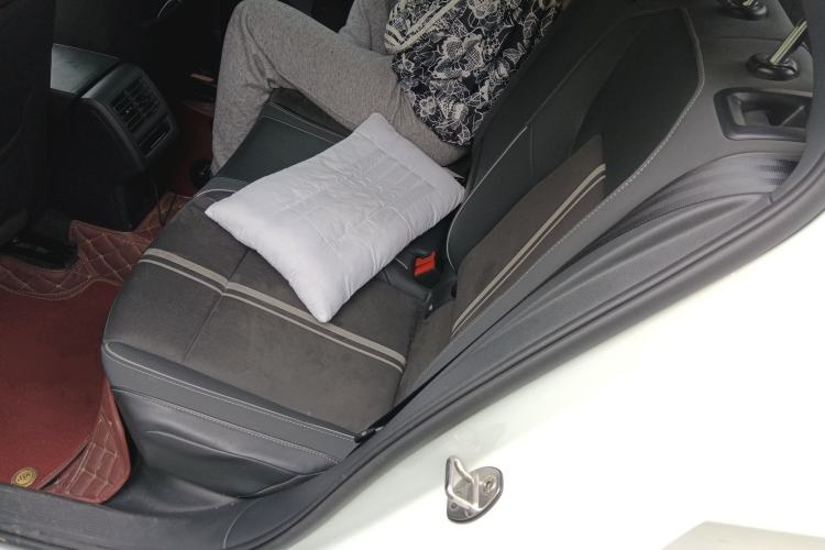 Used Volkswagen Golf 2023 280TSI DSG R-Line Lite Left Rear Seat