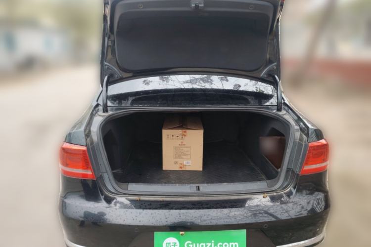 Used Volkswagen Magotan 2013 1.8TSI Premier Model Trunk