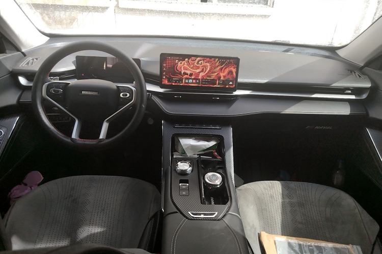 Used Haval H6 2024 1.5T Two-Wheel-Drive Classic Edition Center Console