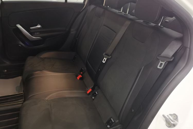 Used Mercedes-Benz A-Class 2022 Revised Version A 200 L Sport Sedan Fashionable Style
