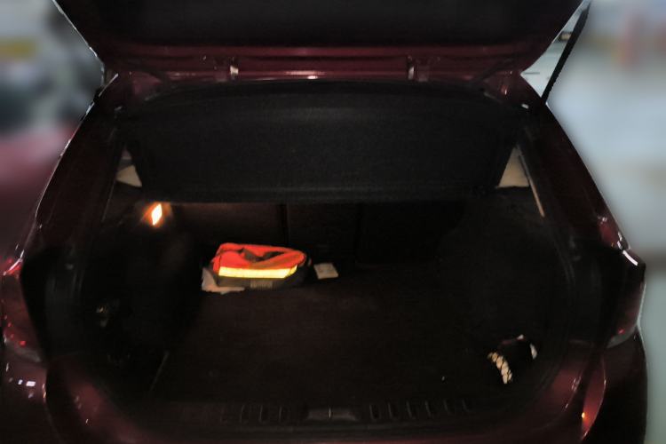 Used BMW X1 2010 sDrive18i Luxury Model Trunk