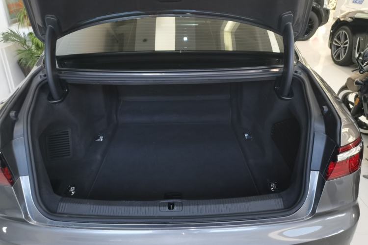 Used Audi A8 2018 A8L 55 TFSI quattro Launch Edition Elite Model