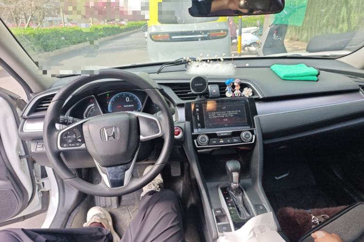 Used Honda Civic 2016 220TURBO CVT Luxury Edition
