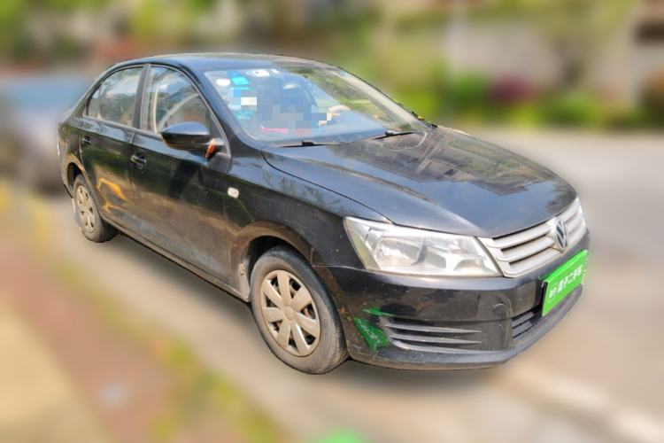 Used Volkswagen Santana 2013 1.6L Manual Fashion Edition Front Right 45 Deg