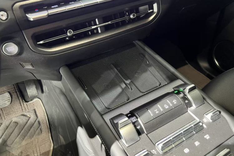 Used Tank 300 2025 2.0T Challenger