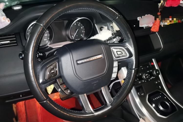 Used Land Rover Range Rover Evoque 2018 240 PS SE Smart Brilliance Edition
