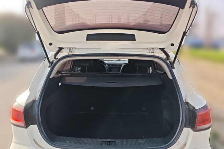 Used Roewe Ei5 2019 Smart Connect Supreme Edition
