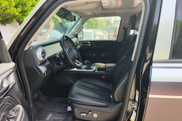 Used Tank 300 2023 2.0T Iron Rider 02 Left Front Seat