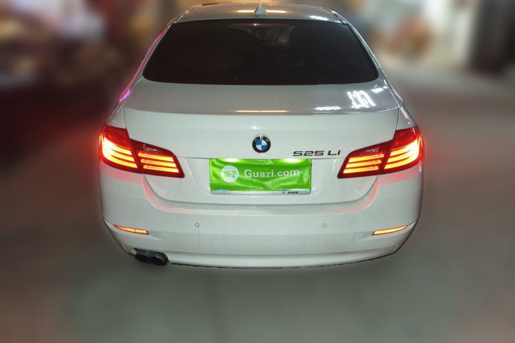 Used BMW 5 Series 2014 525Li Leading Model Rear