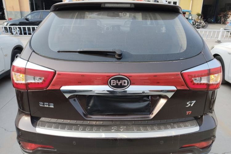 Used BYD S7 2015 1.5T Manual Luxury Model Rear