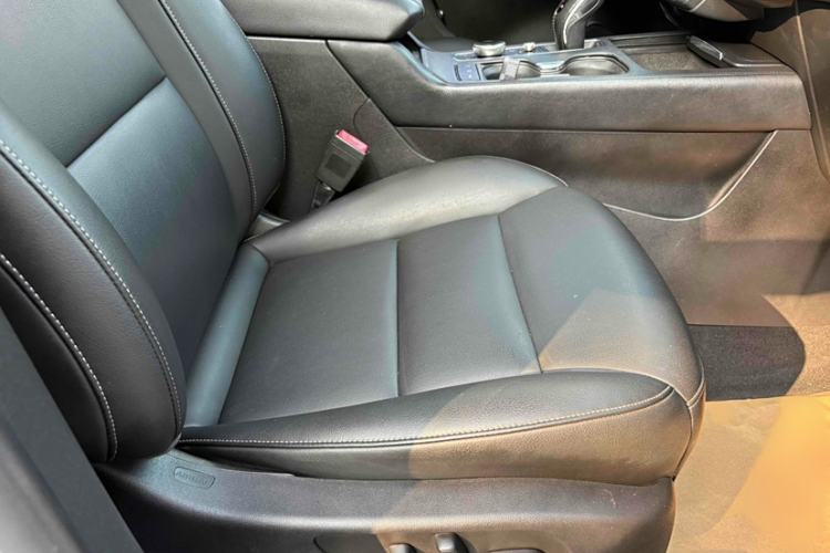 Used Cadillac XT4 2018 28T Two-Wheel Drive Leading Version