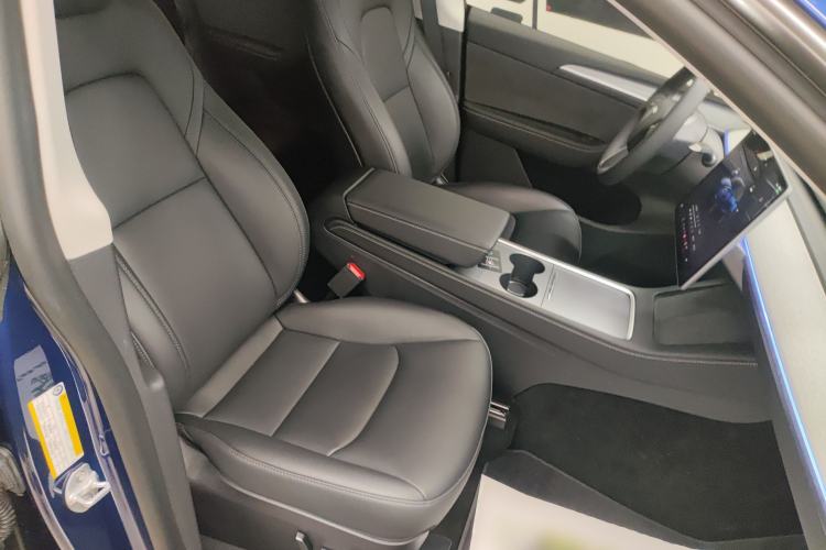 Used Tesla Model Y 2024 Rear-Wheel-Drive Version
