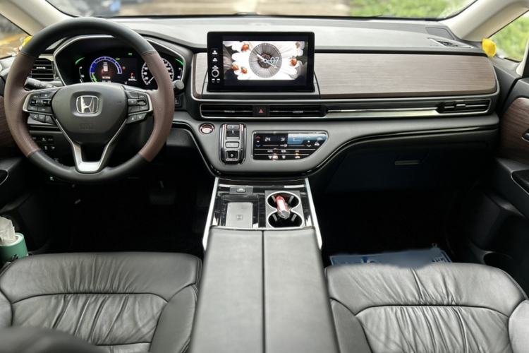 Used Honda Odyssey 2024 2.0L eHEV Sharp & Smart Edition Interior 1