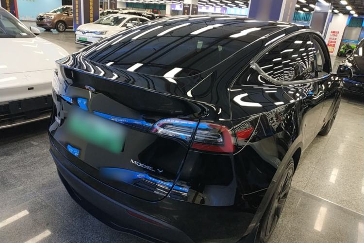 Used Tesla Model Y 2023 Rear-Wheel-Drive Version