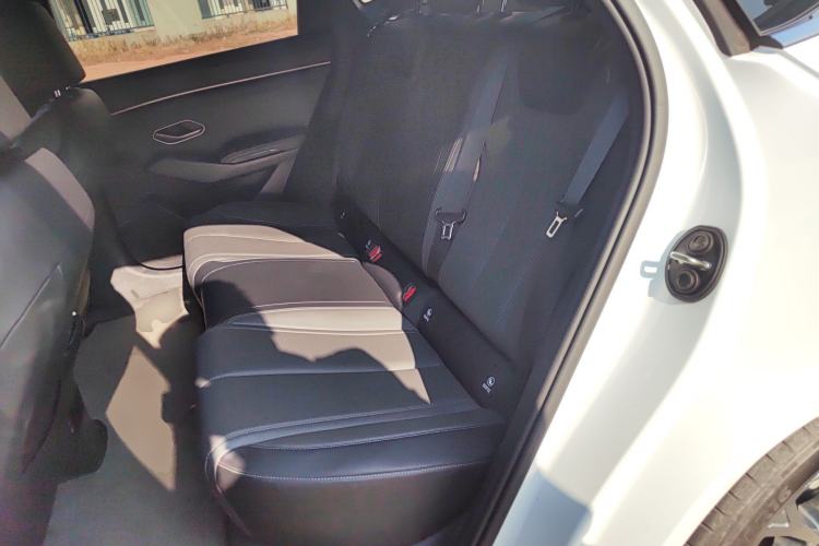 Used BYD Qin L 2025 DM-i Smart Drive 80KM Leading Model
