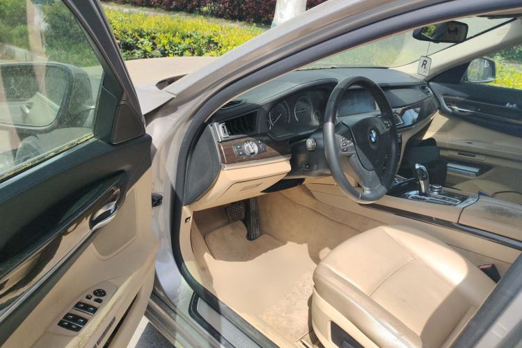 Used BMW 7 Series 2011 730Li Elegant Model
