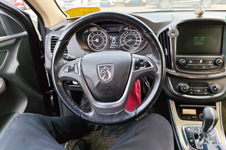 Used Baojun 560 2016 1.8L iAMT Luxury Model
