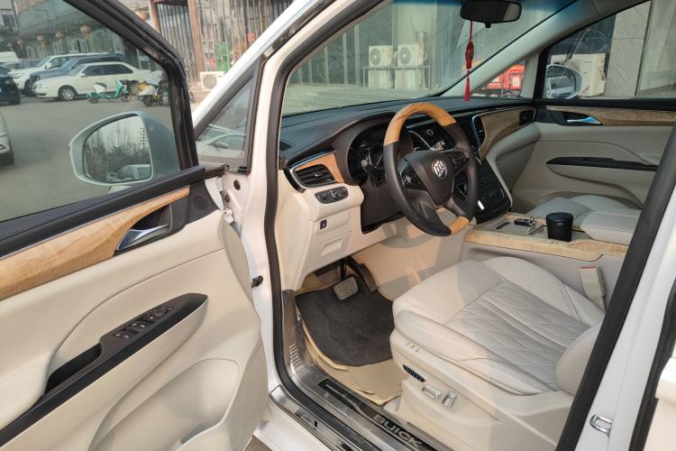 Used Buick GL8 2018 ES 28T Comfort Model China VI Standard