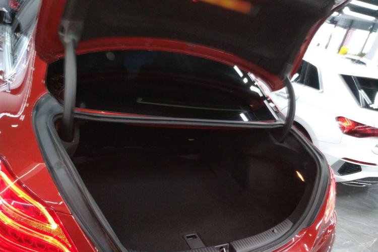 Used Mercedes-Benz C-Class 2017 Facelift C 200 L Sport Edition
