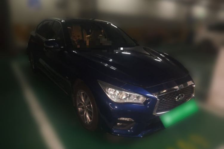Used Infiniti Q50L 2018 2.0T Comfort Edition China V Standard Front Right 45 Deg