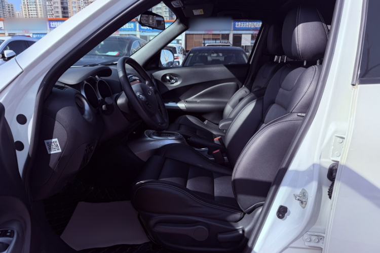 Used Infiniti ESQ 2014 1.6L Spontaneous Edition
