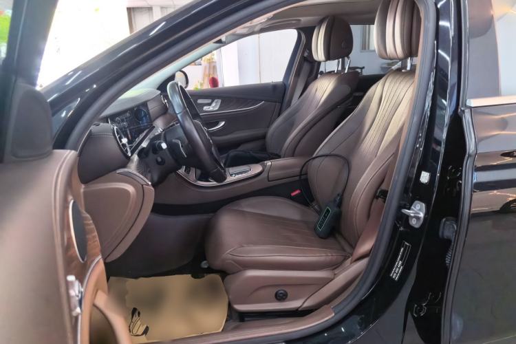 Used Mercedes-Benz E-Class New Energy 2023 E 350 e L Plug-in Hybrid Sedan Left Front Seat