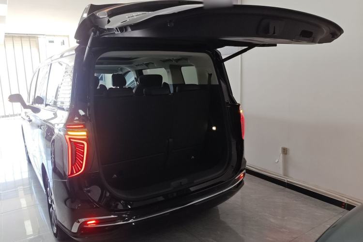 Used Hongqi HQ9 2023 2.0T Smart Connect Flagship Edition Trunk