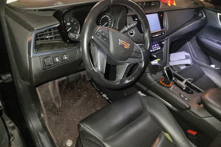 Used Cadillac XT5 2017 Anniversary Edition 25T Luxury Model