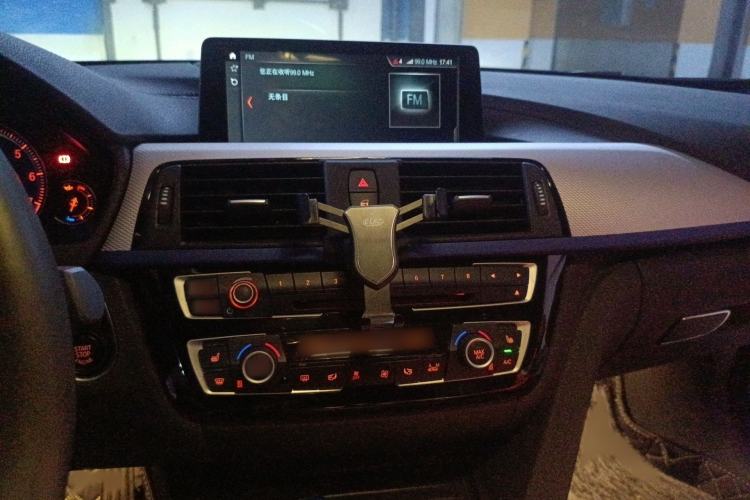 Used BMW 4 Series 2019 425i M Sport Package Audio And AC Panel