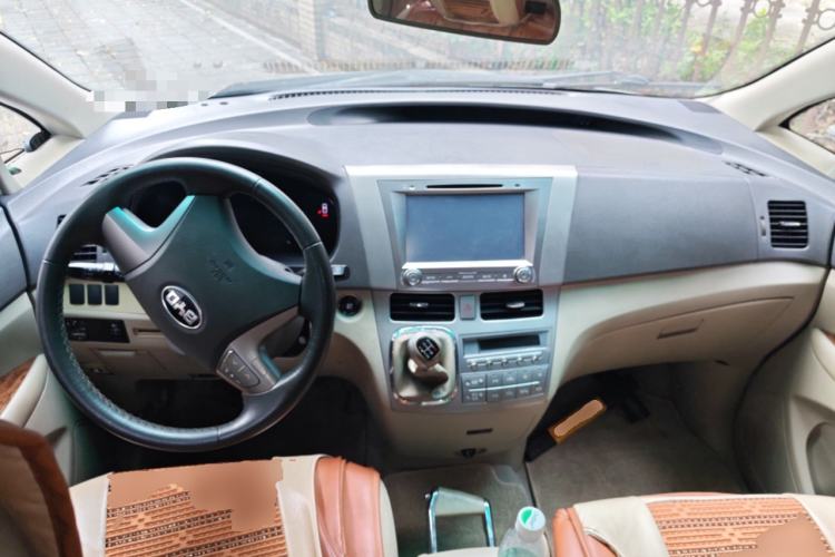 Used BYD M6 2013 2.0L Manual Comfort Edition